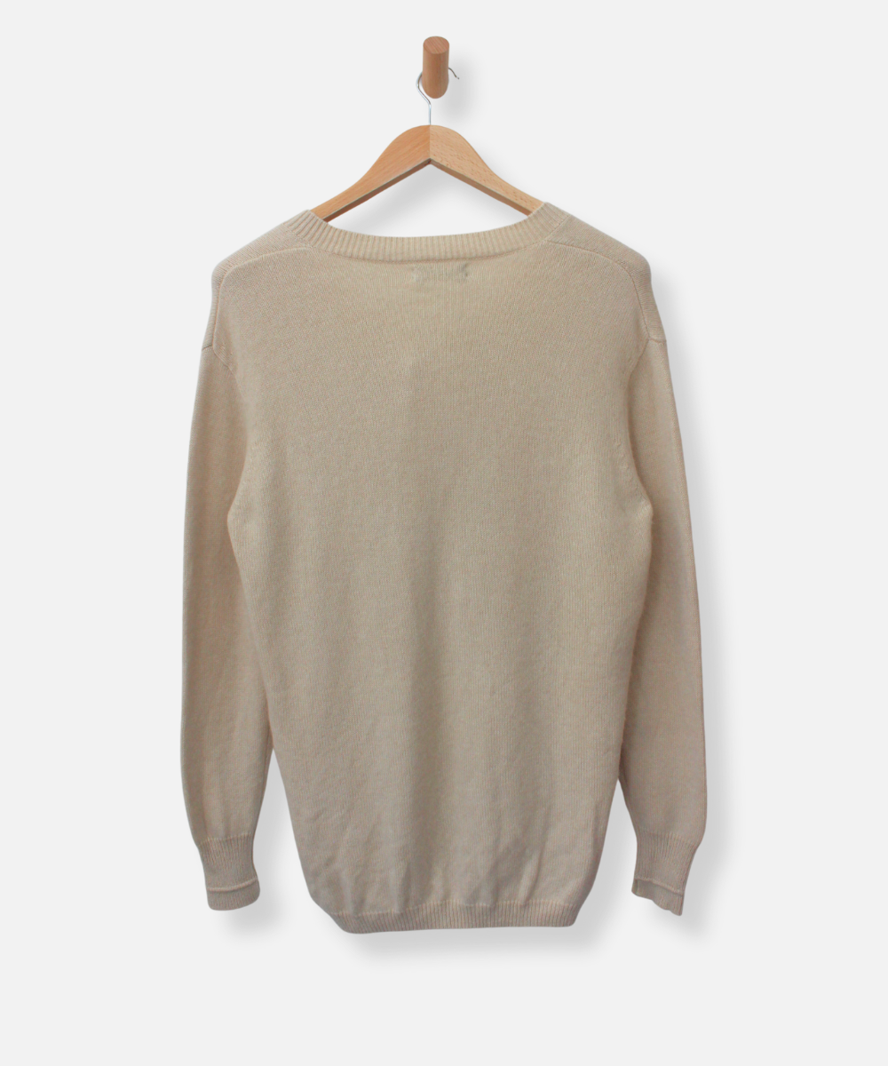 Secondhand cashmere jumper
