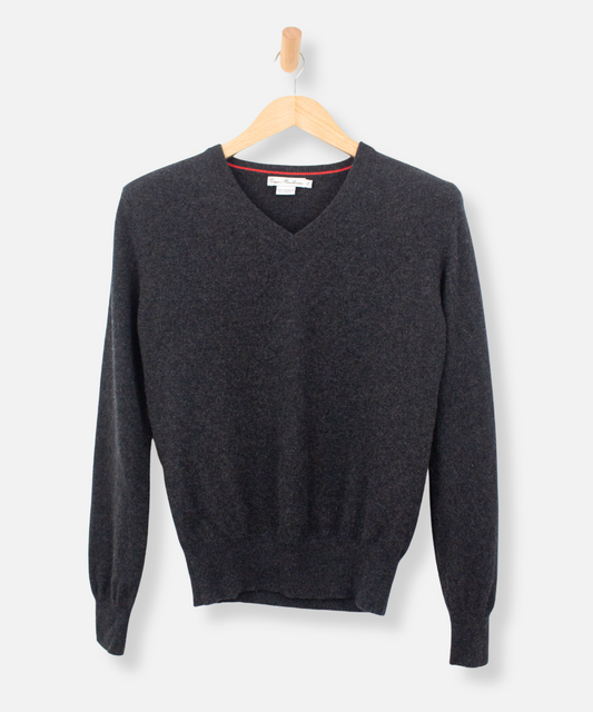 Secondhand cashmere jumper