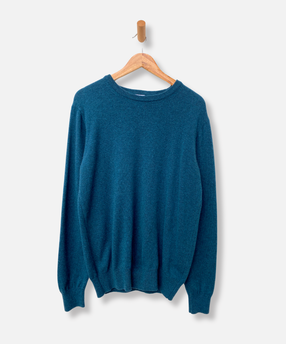 Secondhand cashmere jumper