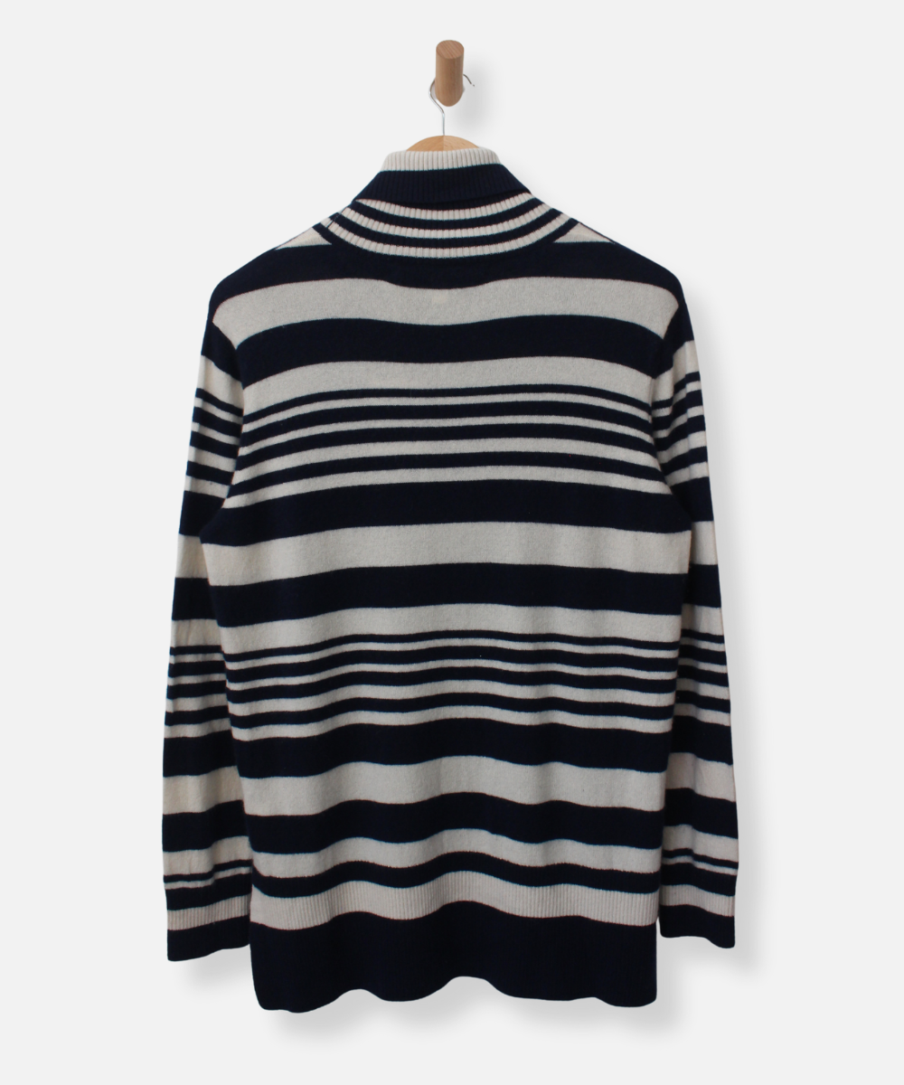 Secondhand cashmere jumper