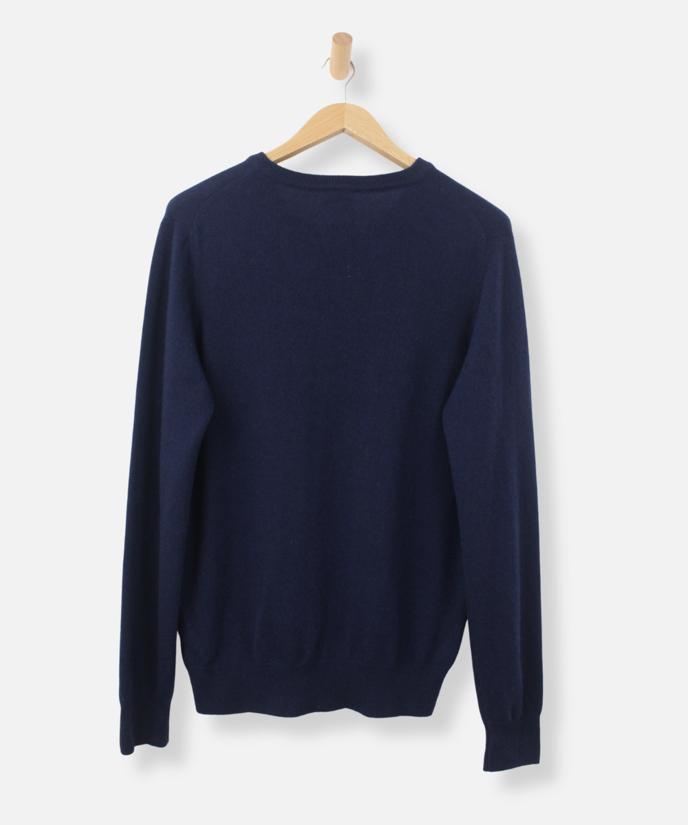 Secondhand cashmere jumper