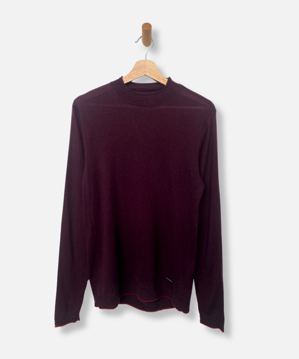 Secondhand cashmere jumper