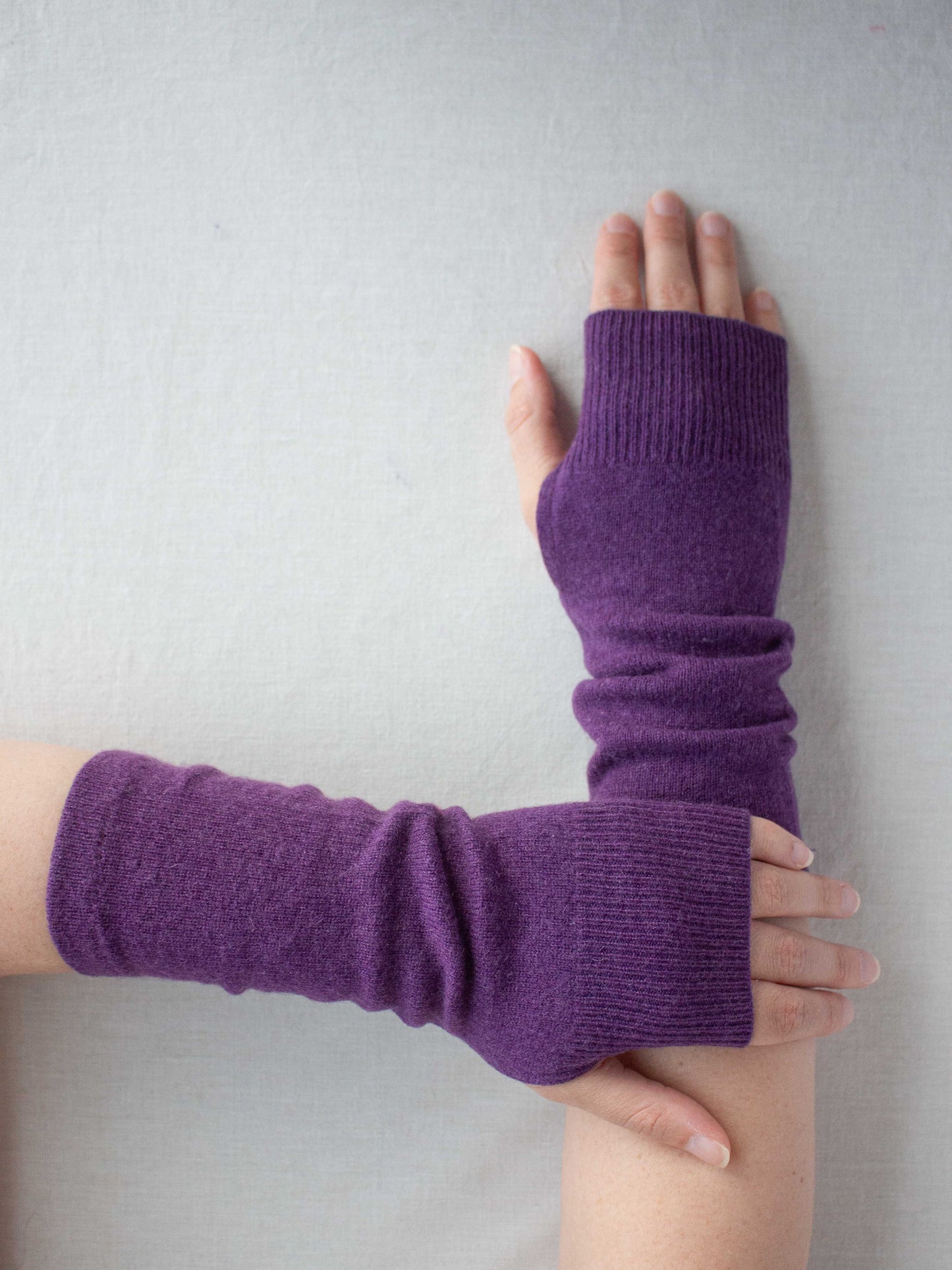 Recycled cashmere hand warmers