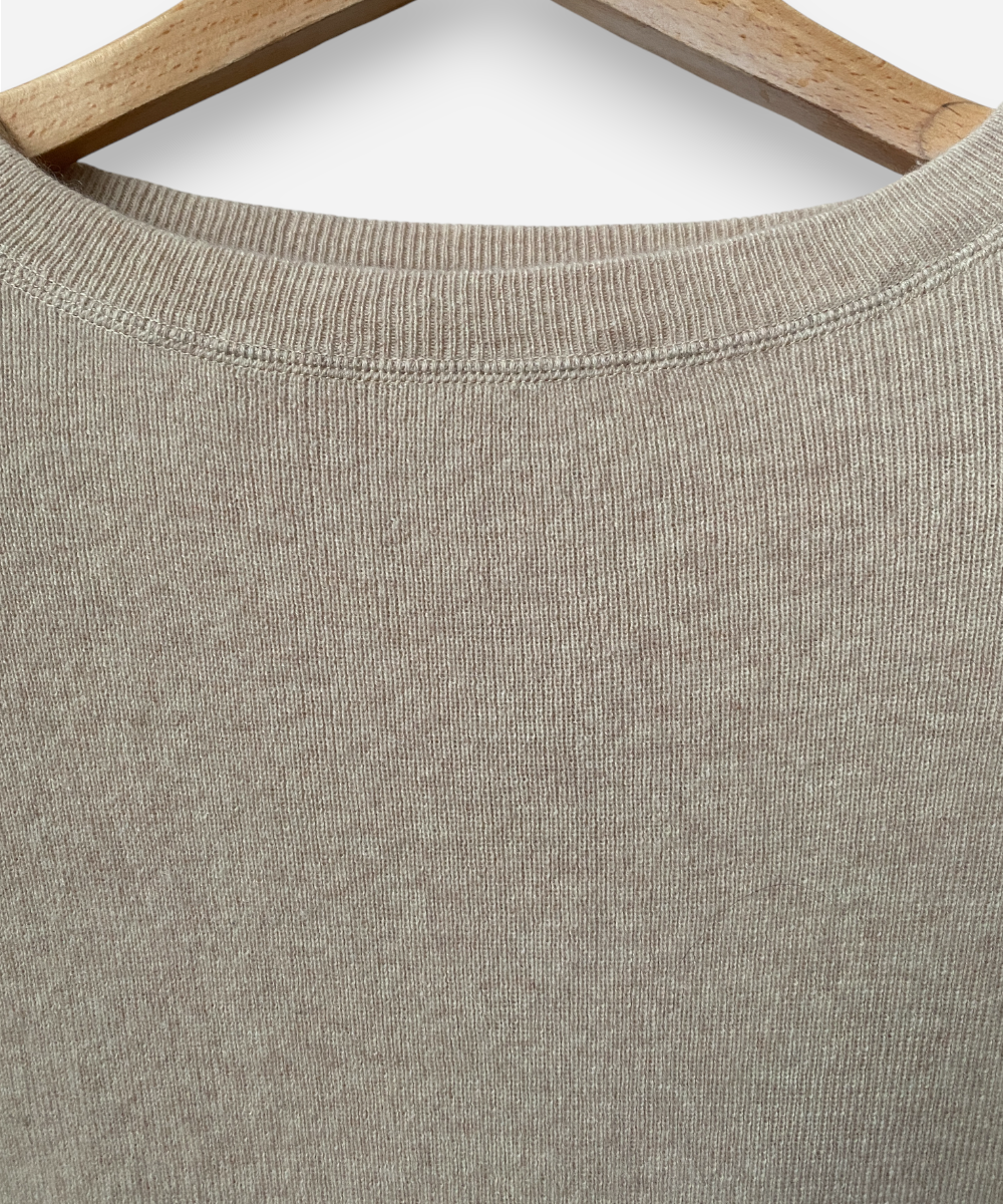 Secondhand cashmere jumper