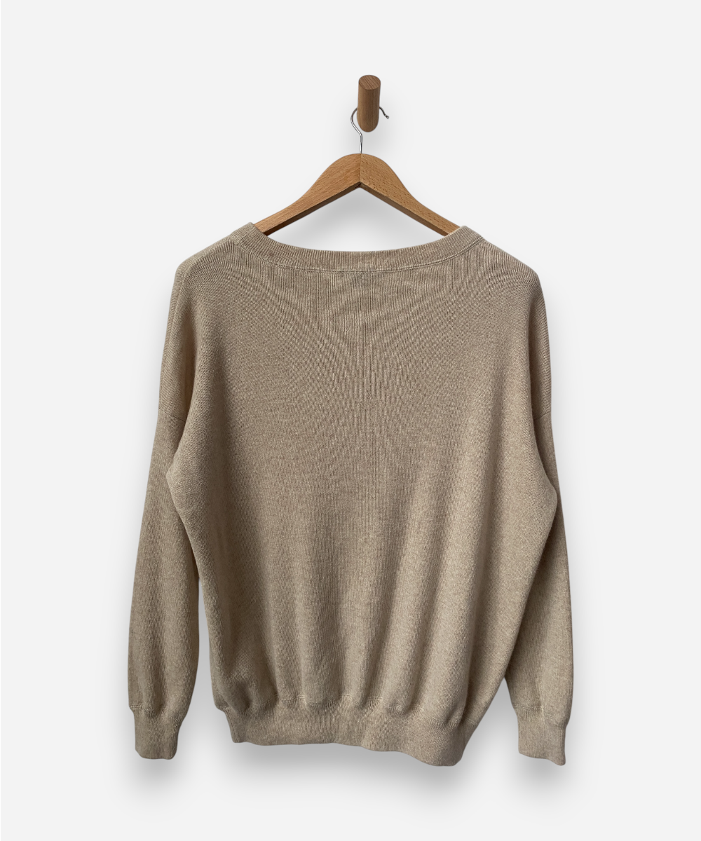 Secondhand cashmere jumper