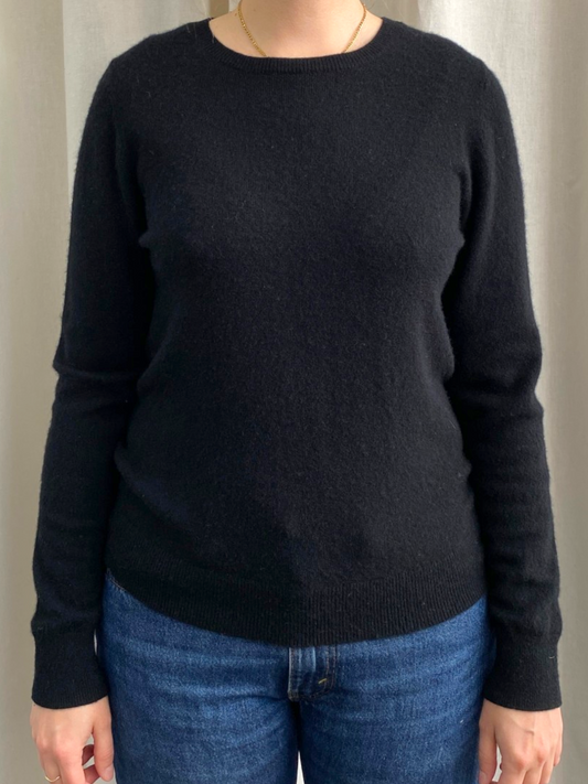 Black Cashmere Crew Neck Jumper by Quince