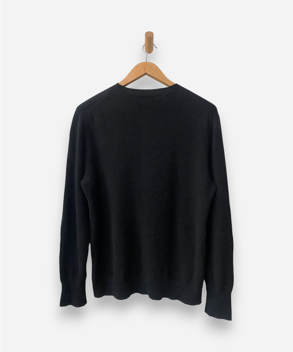 Secondhand cashmere jumper