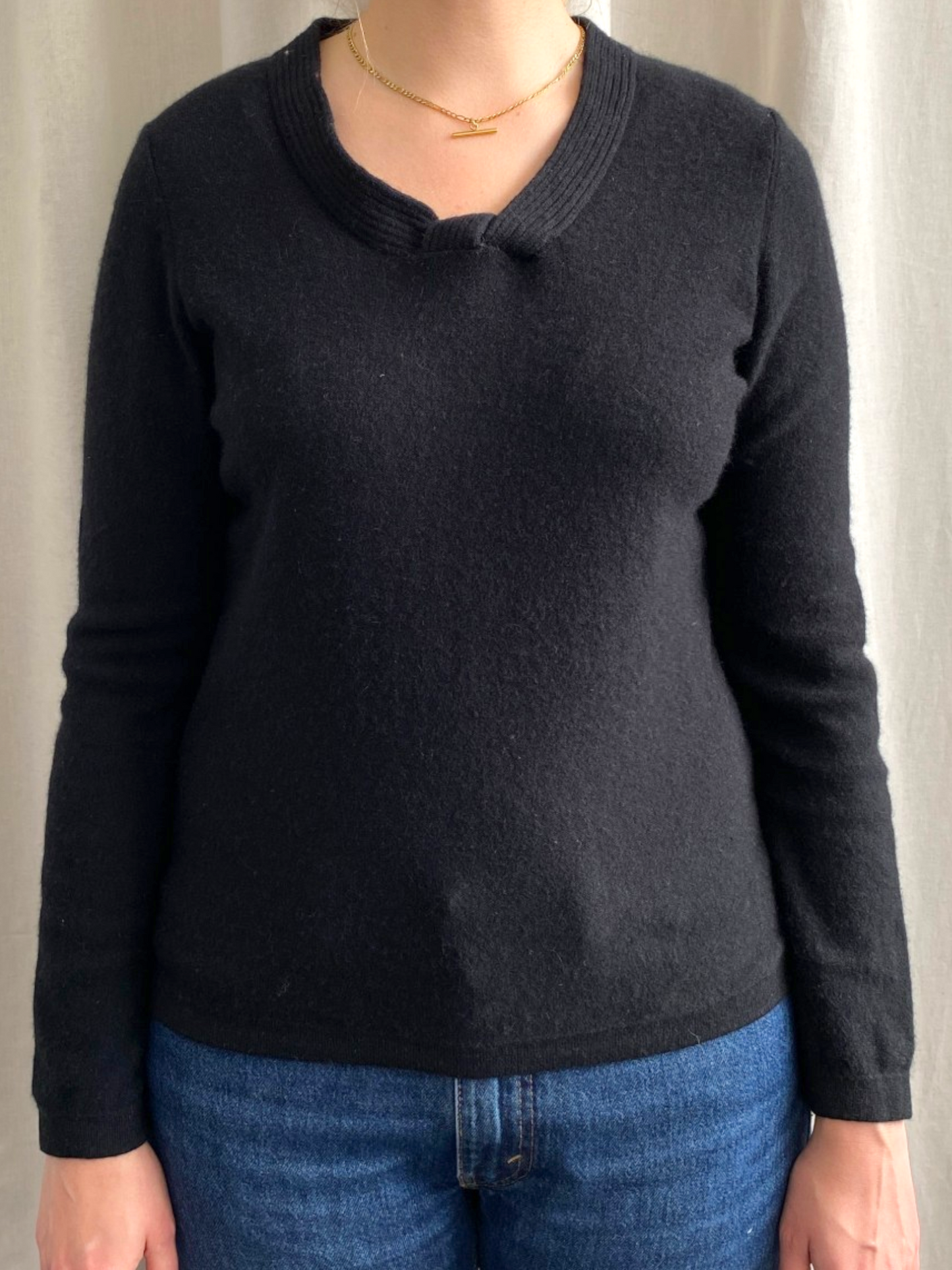 Secondhand cashmere jumper