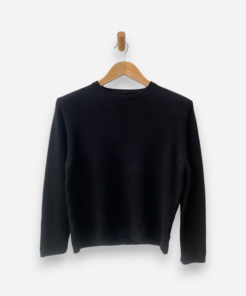 Secondhand cashmere jumper