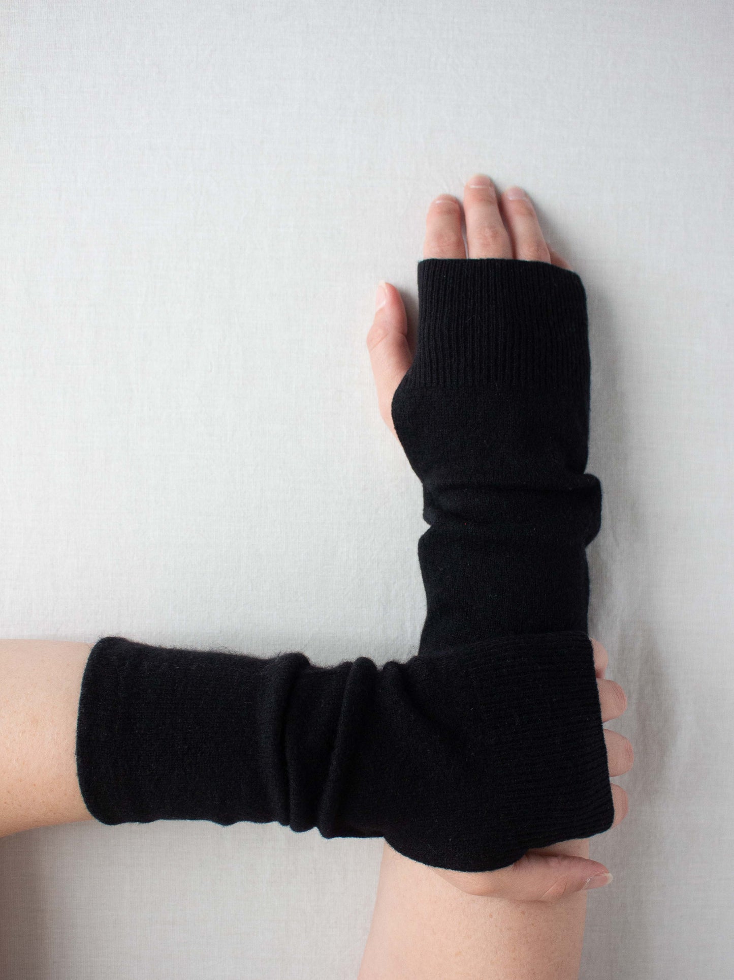 Recycled cashmere hand warmers
