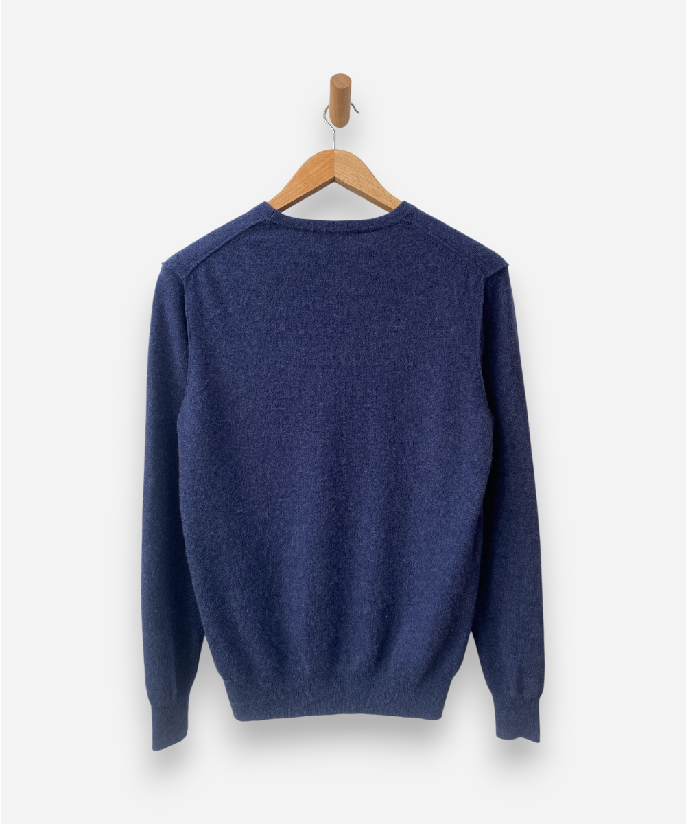 Secondhand cashmere jumper