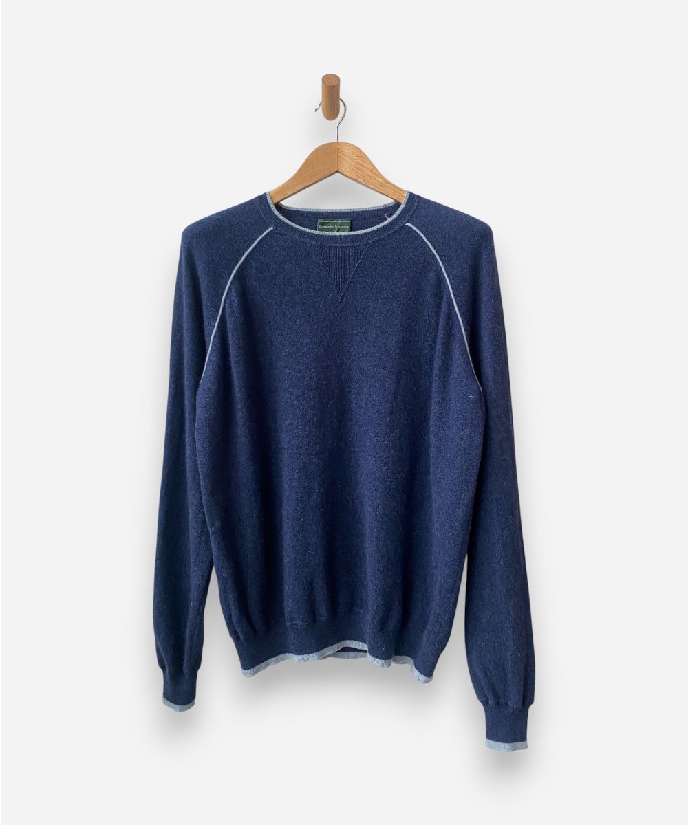 Secondhand cashmere jumper