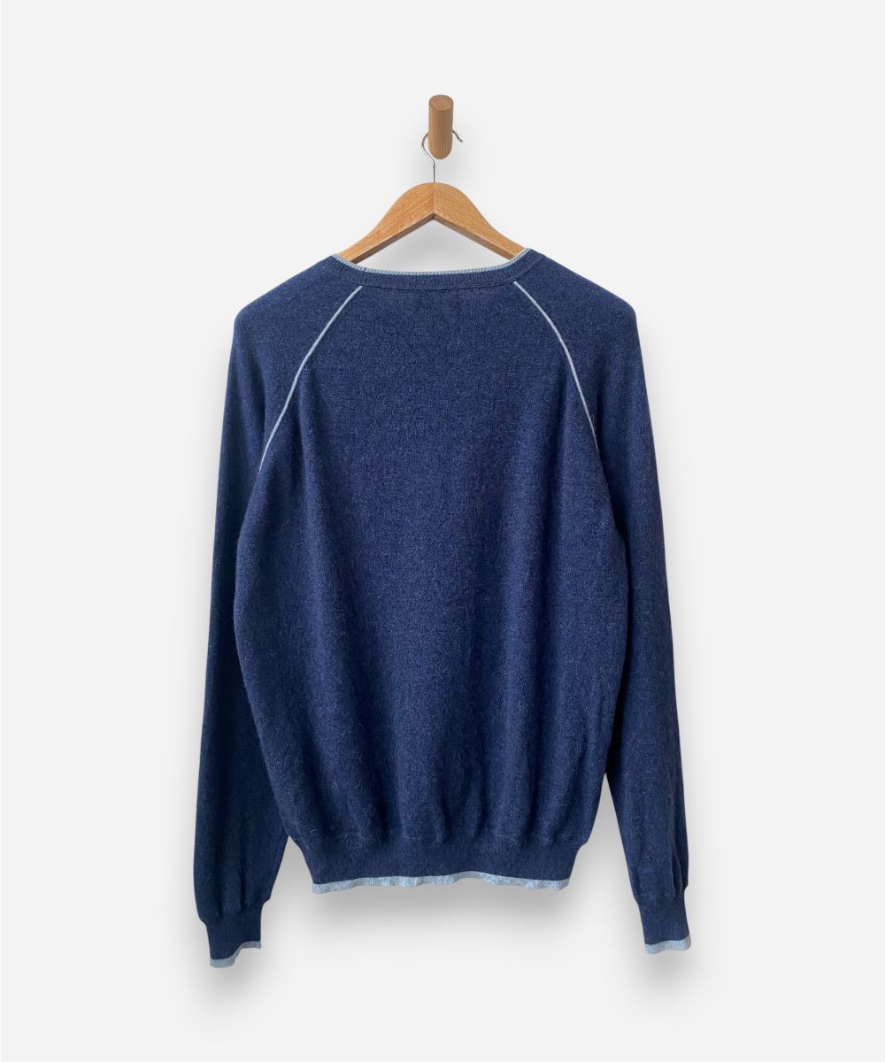 Secondhand cashmere jumper