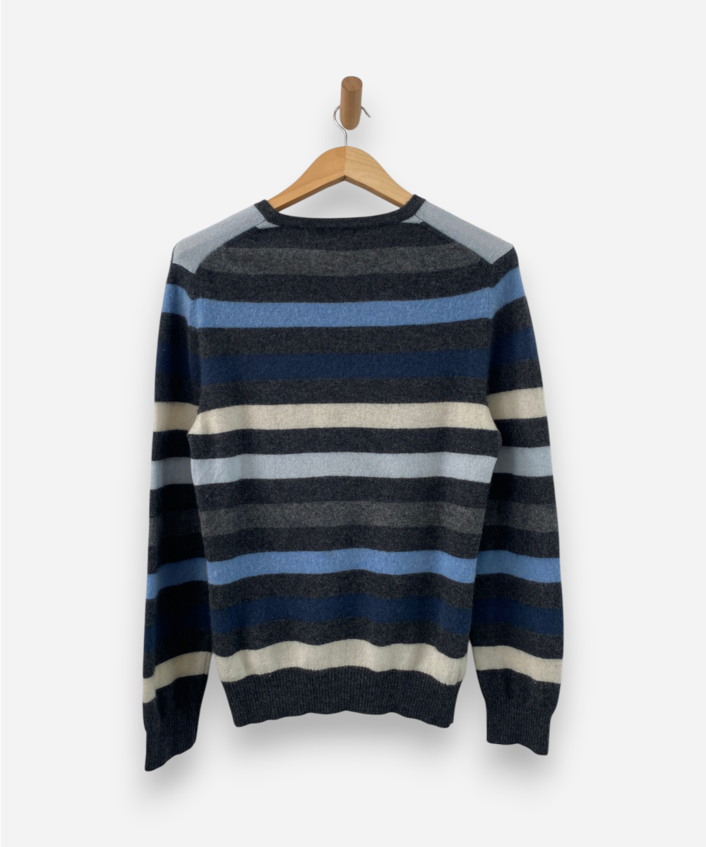 Secondhand cashmere jumper