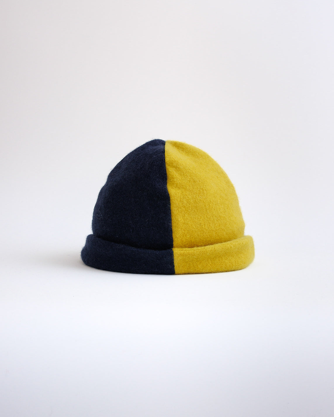 Recycled cashmere beanie hat