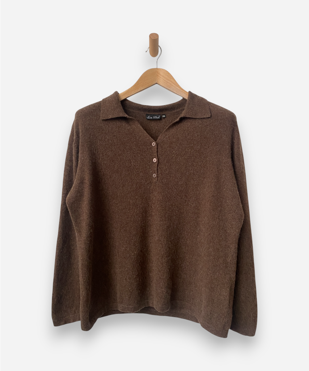 Secondhand cashmere jumper