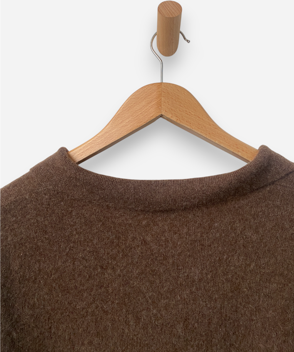 Secondhand cashmere jumper
