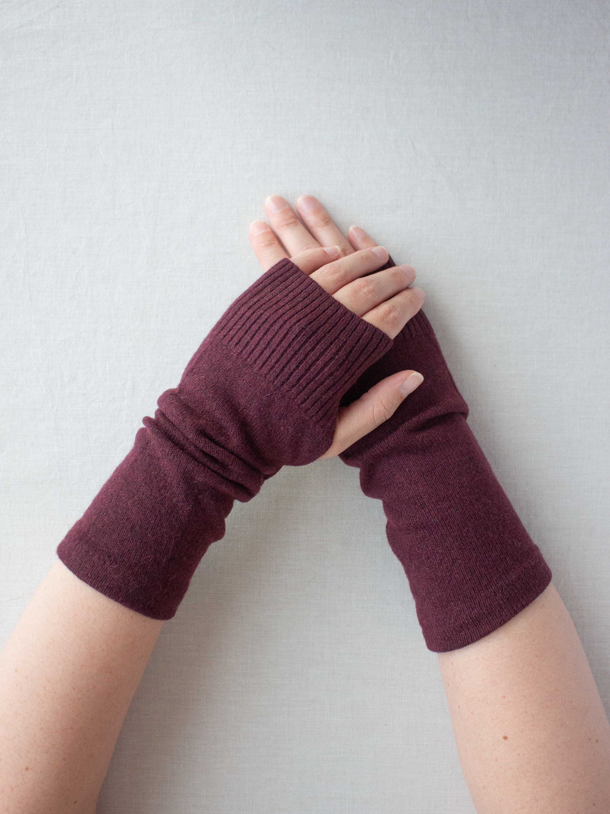 Recycled cashmere hand warmers