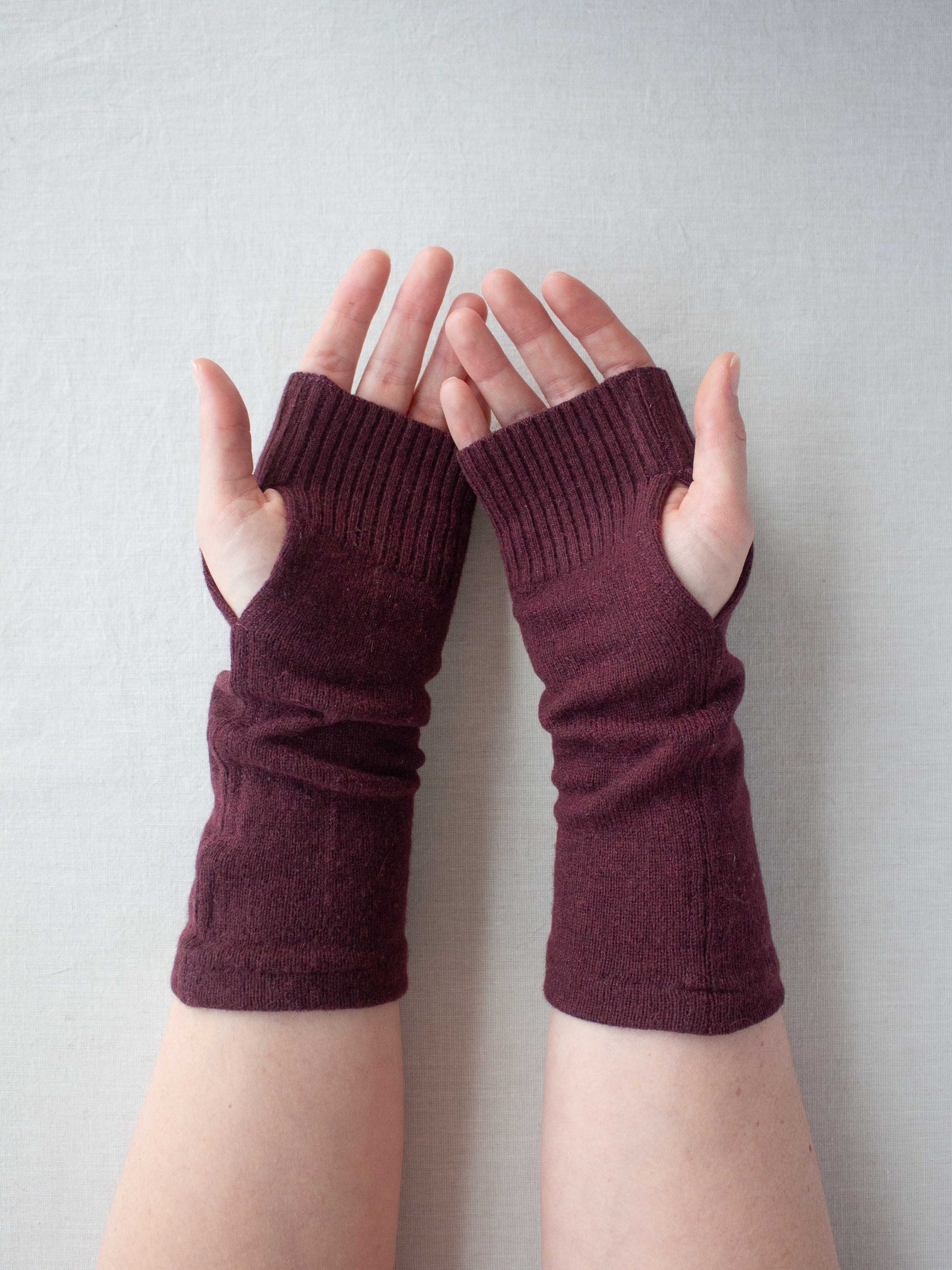 Recycled cashmere hand warmers