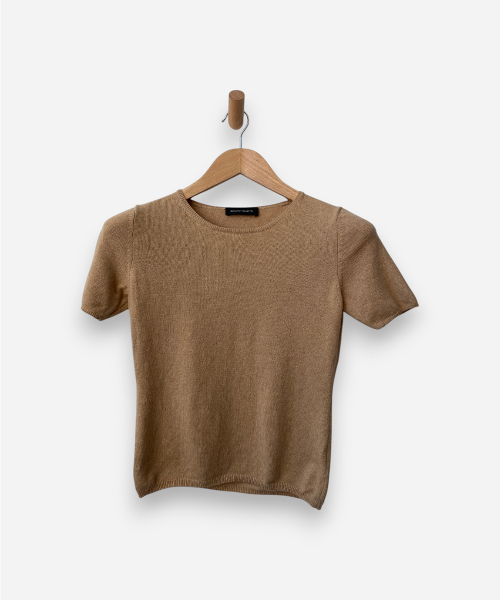 Camel Cashmere Crew Neck Top by Bruno Manetti