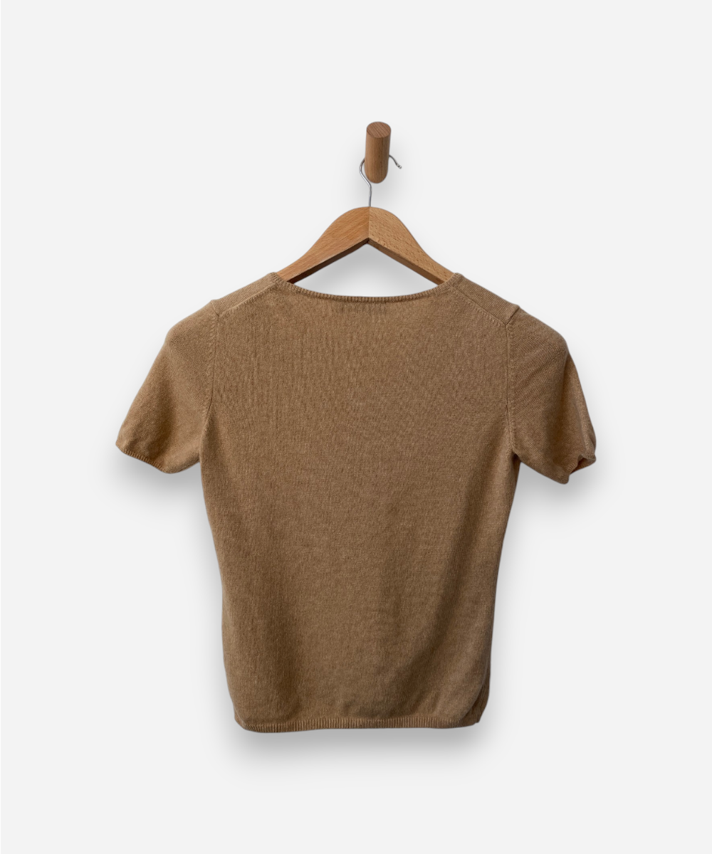 Camel Cashmere Crew Neck Top by Bruno Manetti