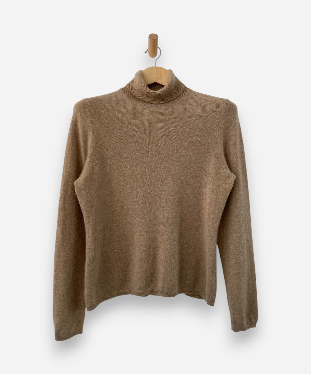 Secondhand cashmere jumper
