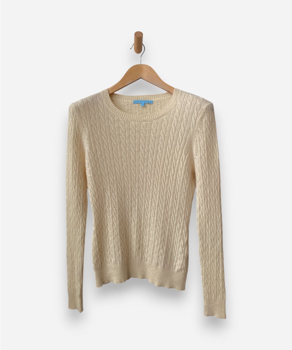 Secondhand cashmere jumper