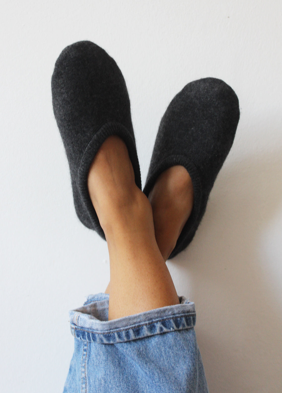 Reclaimed cashmere slippers