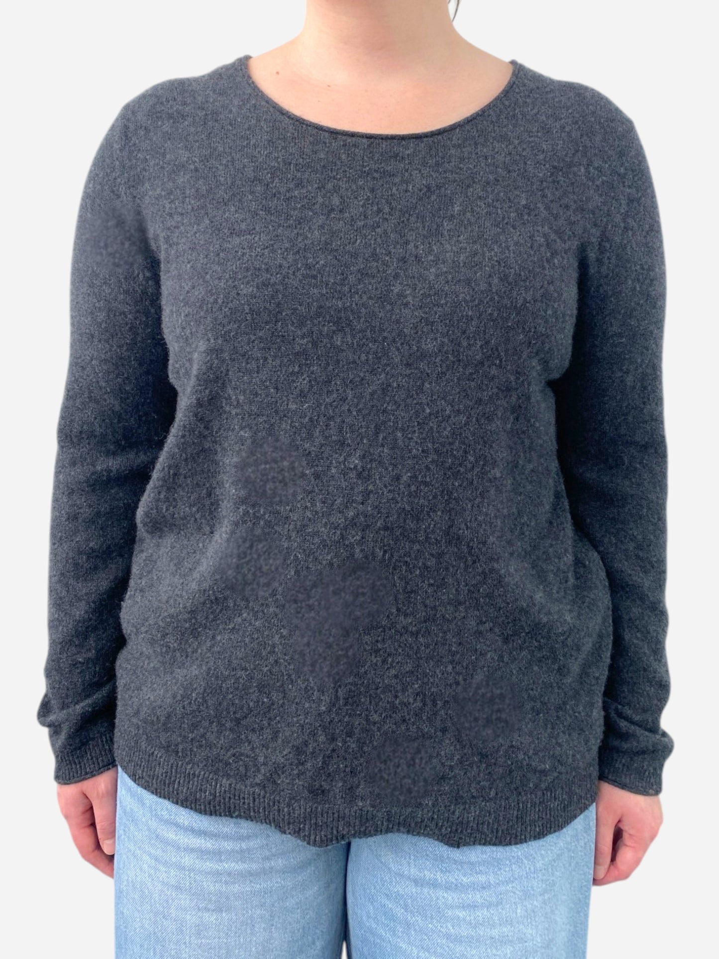 Dark Grey Cashmere Round Neck Jumper by Alessa W