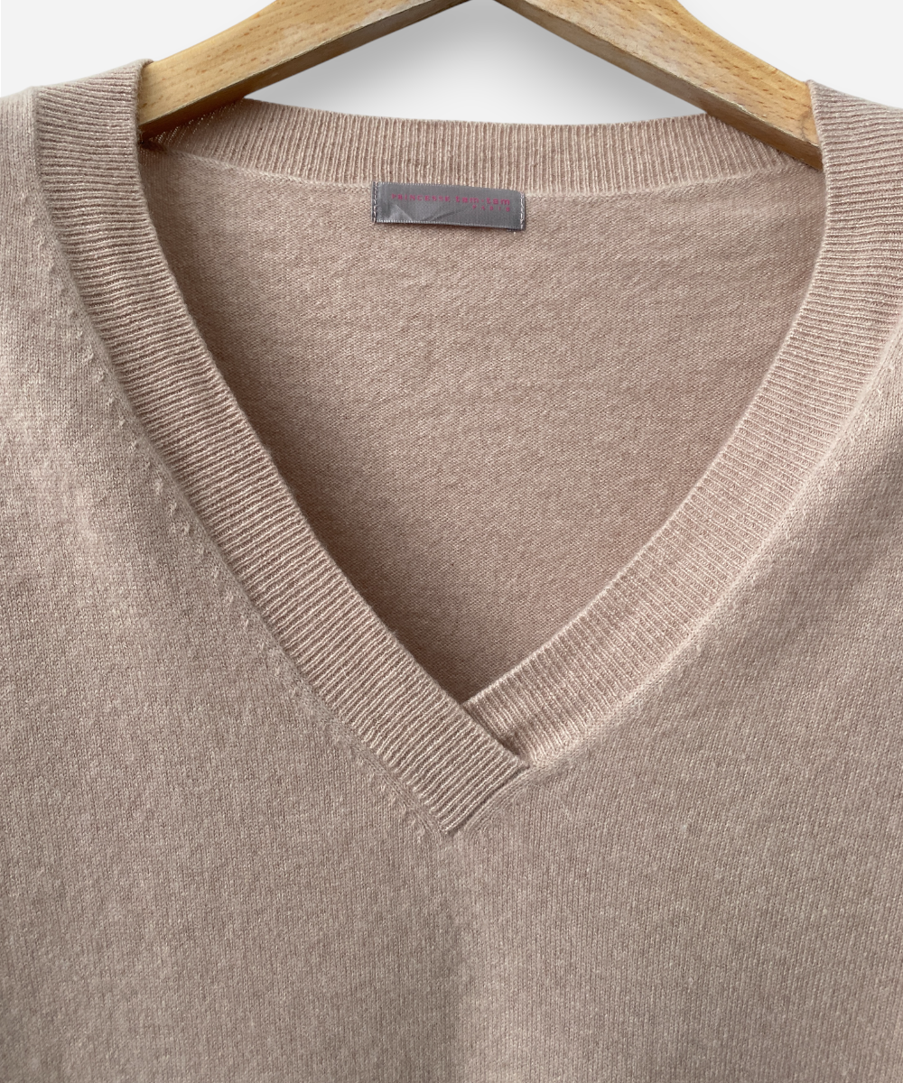 Secondhand cashmere jumper