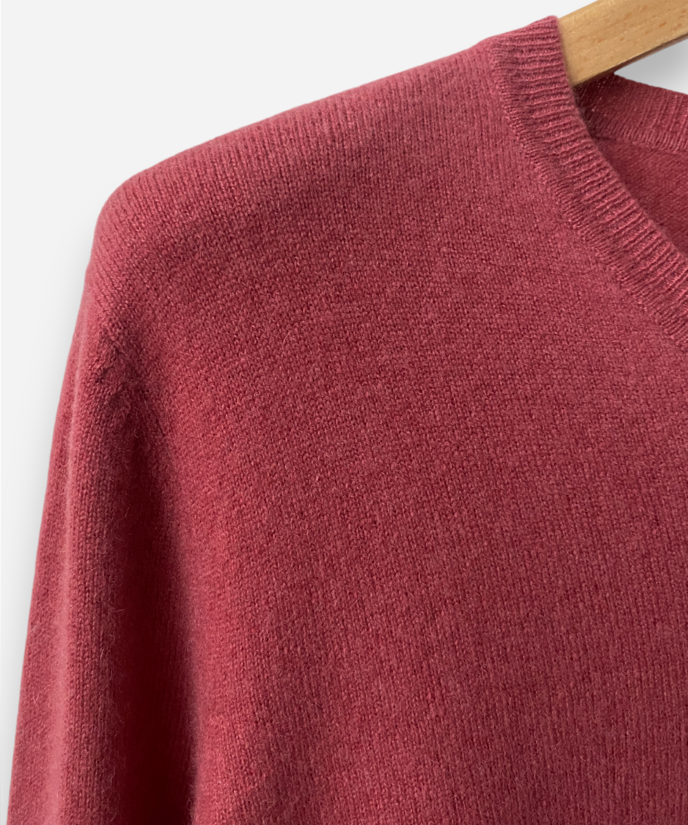 Secondhand cashmere jumper