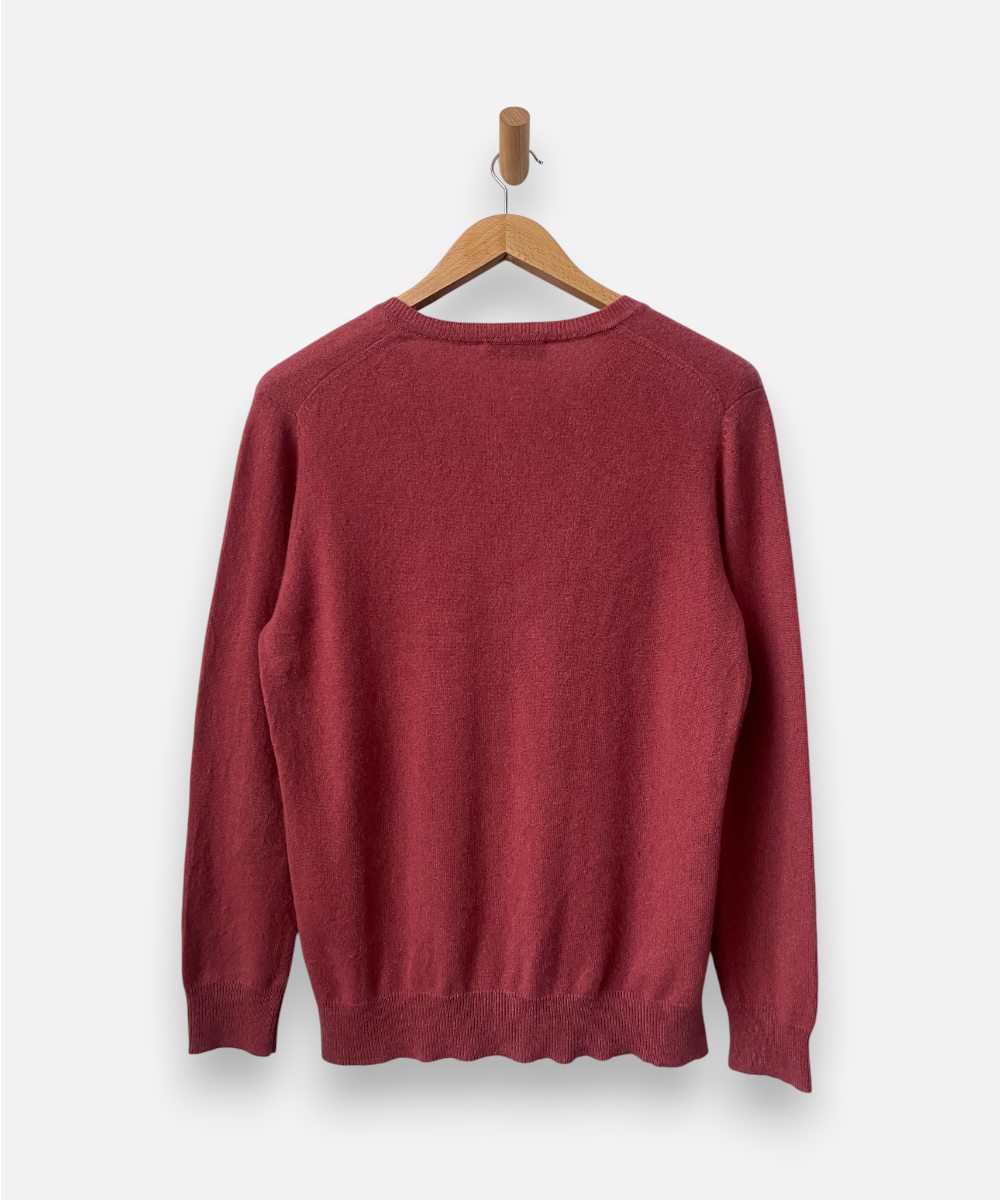 Secondhand cashmere jumper