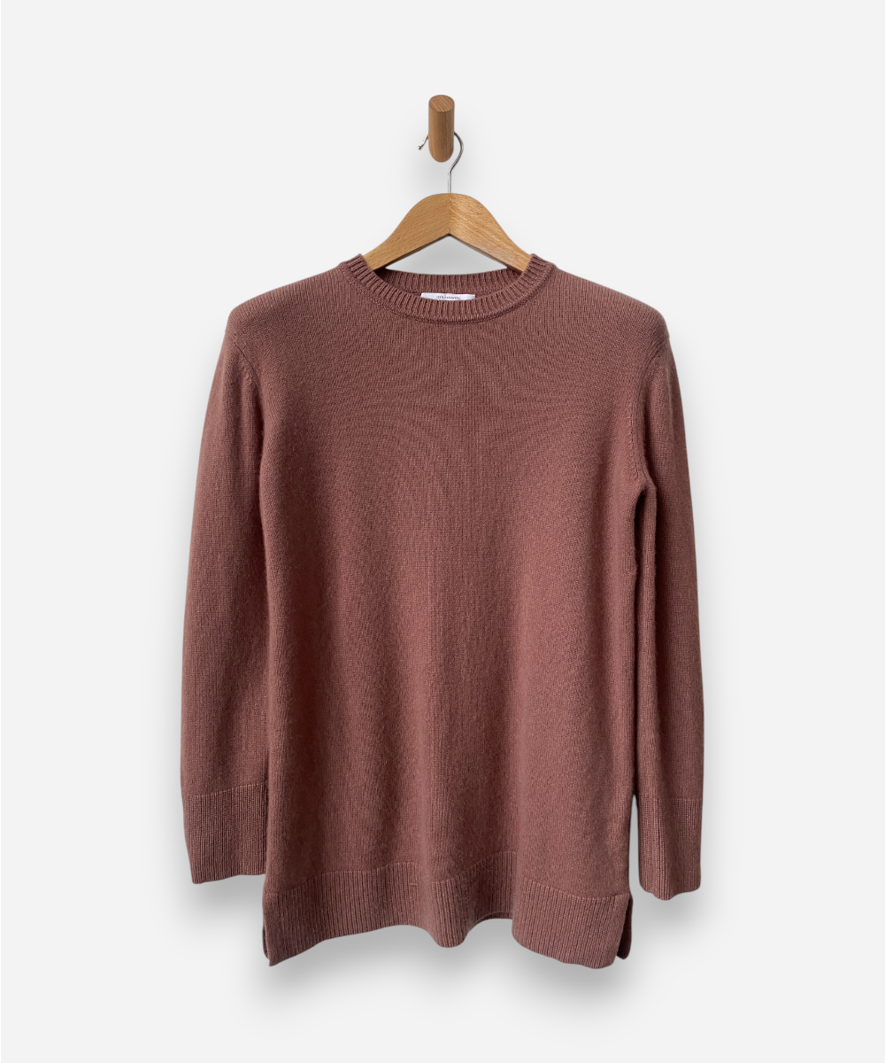 Secondhand cashmere jumper