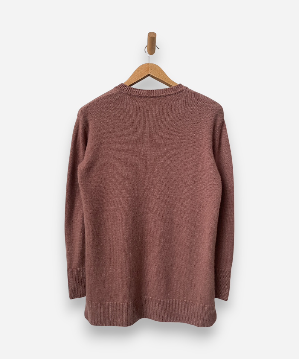 Secondhand cashmere jumper
