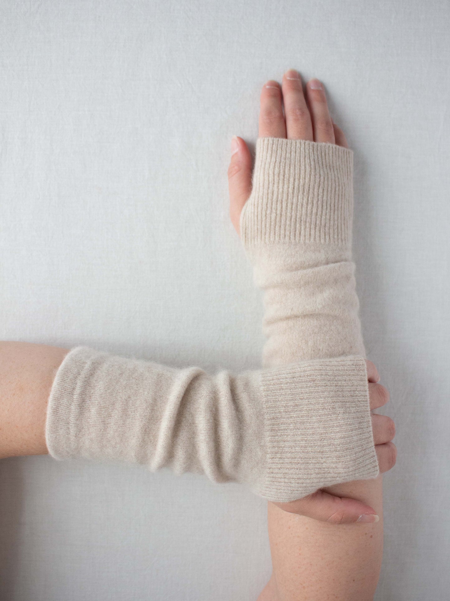 Recycled cashmere hand warmers
