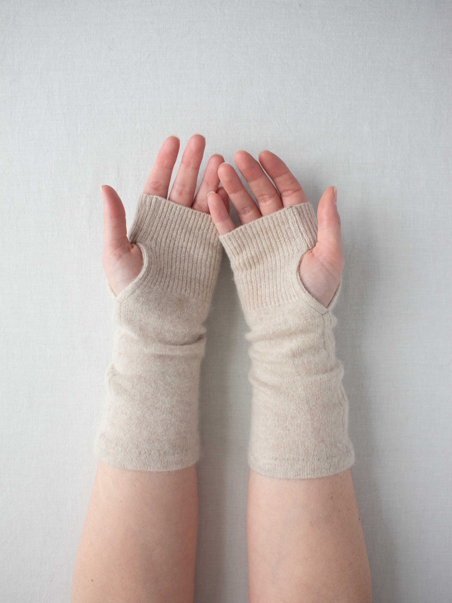 Recycled cashmere hand warmers