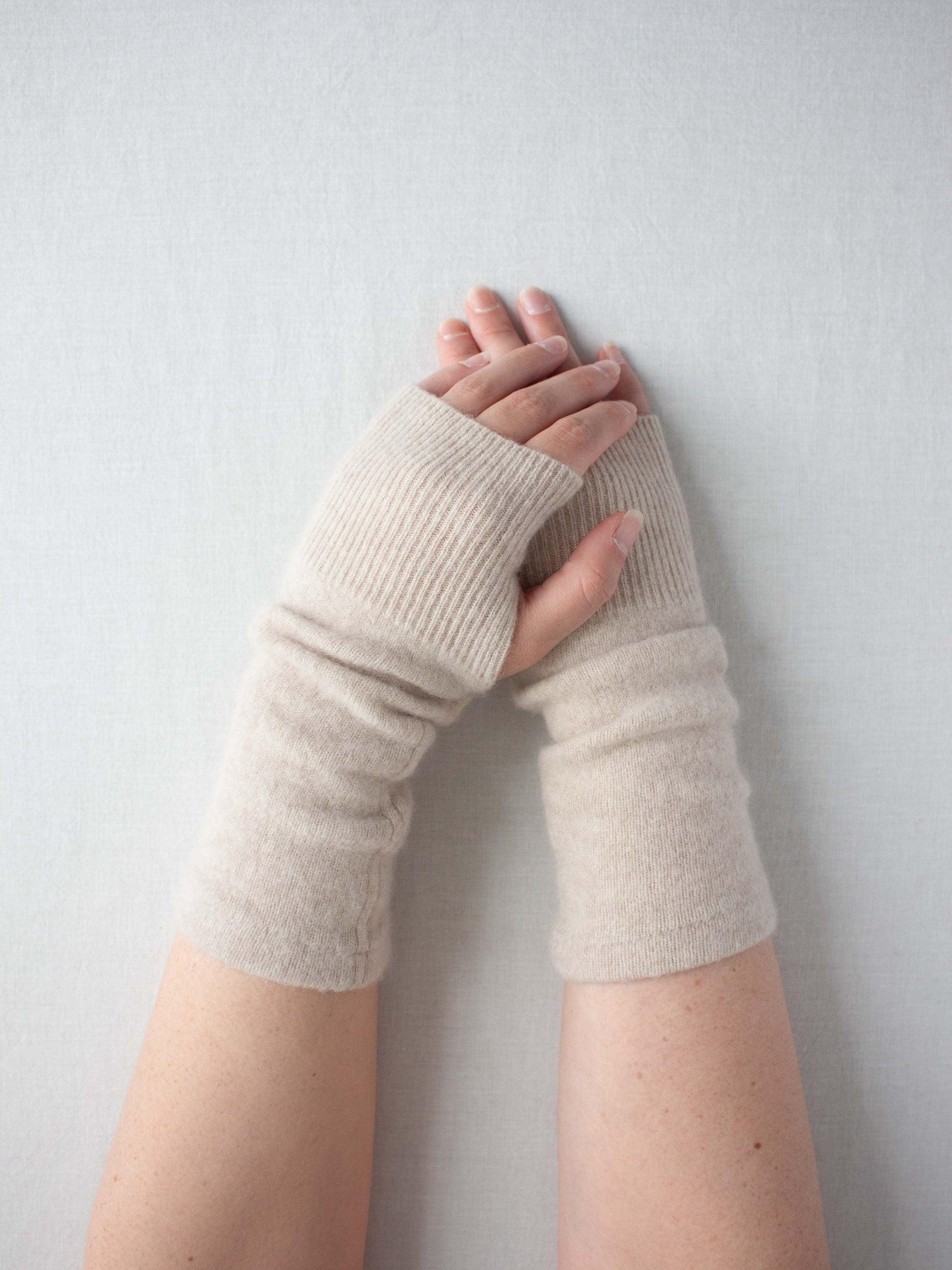 Recycled cashmere hand warmers