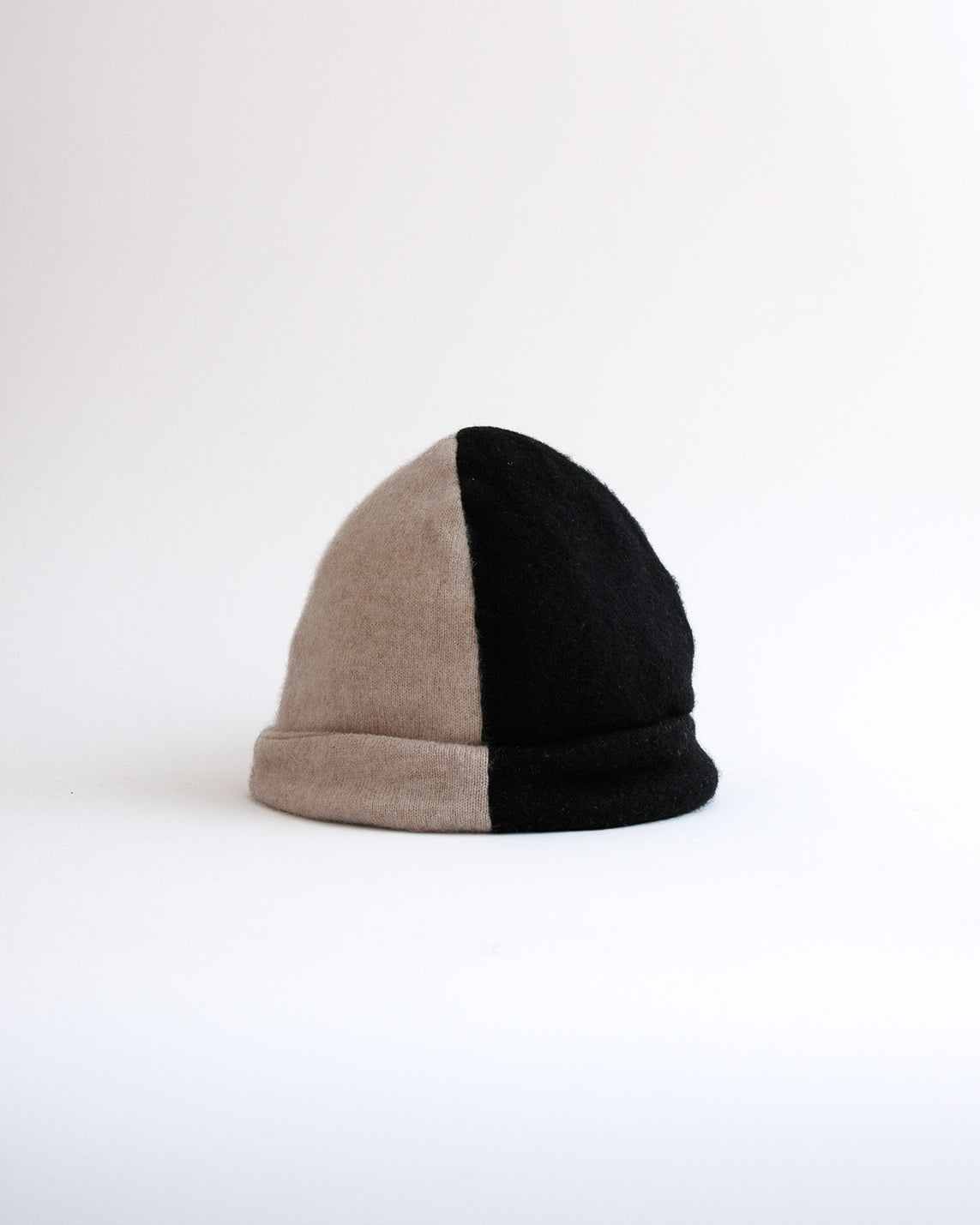 Recycled cashmere beanie hat