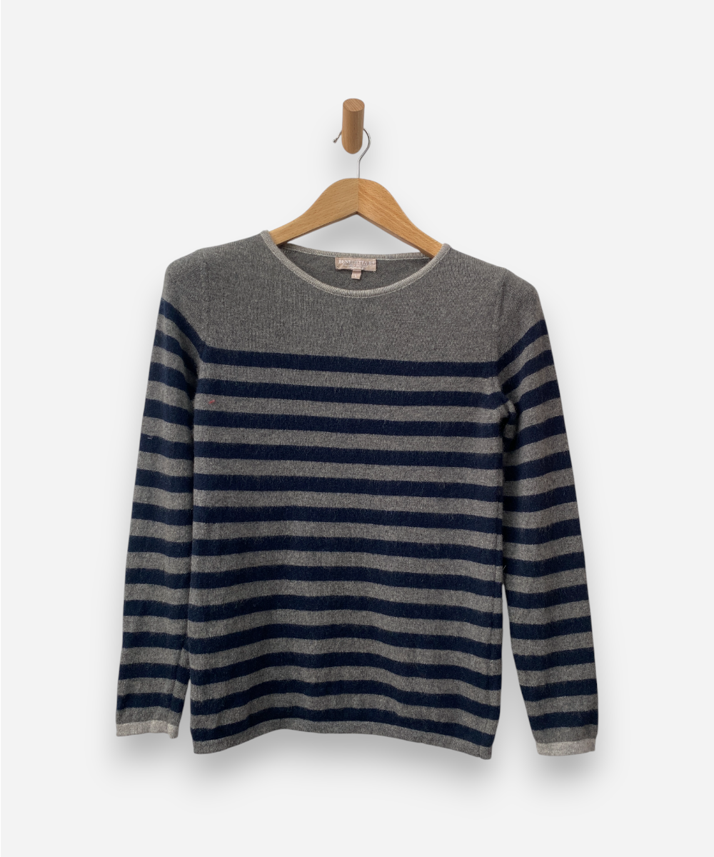 Secondhand cashmere jumper