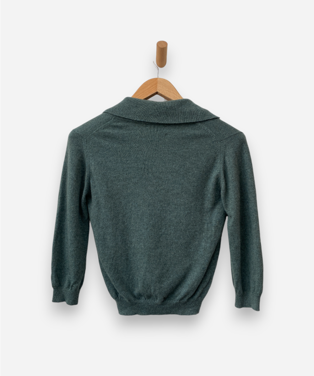 Secondhand cashmere jumper