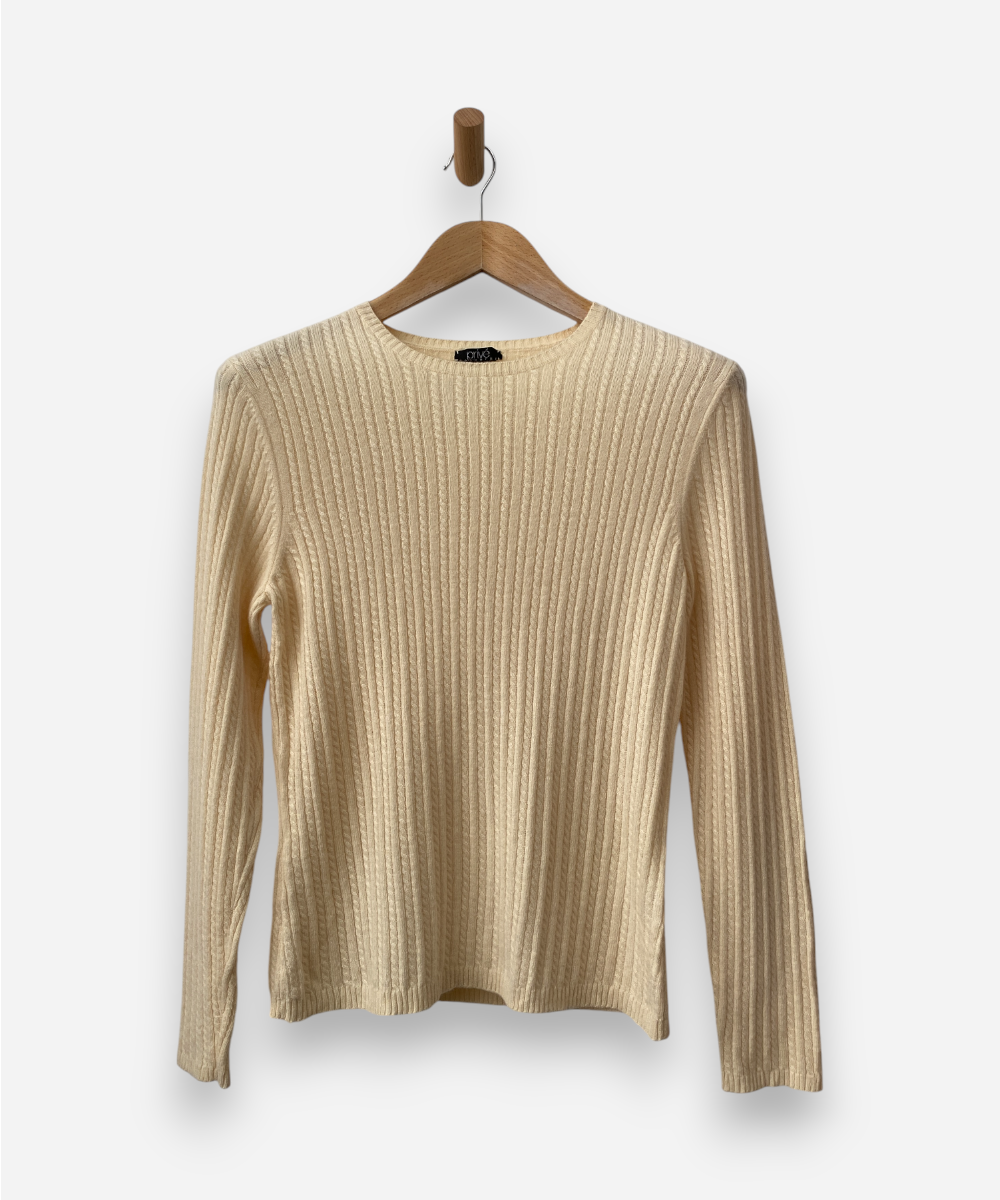 Secondhand cashmere jumper