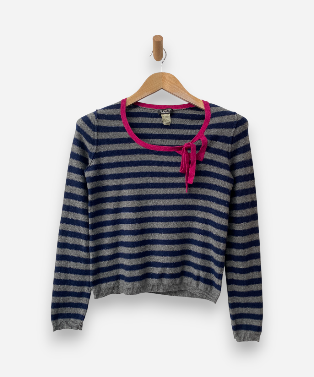 Secondhand cashmere jumper