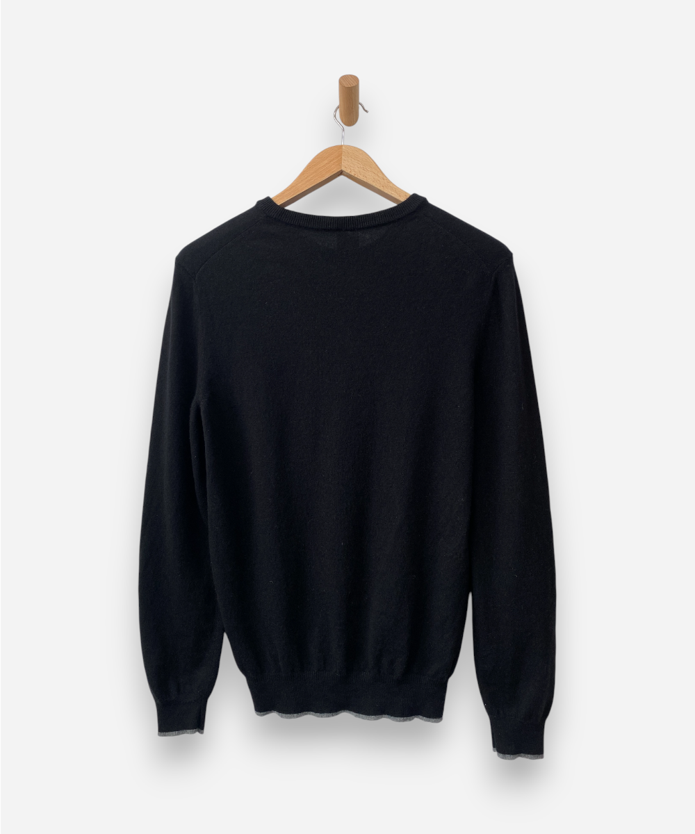 Secondhand cashmere jumper