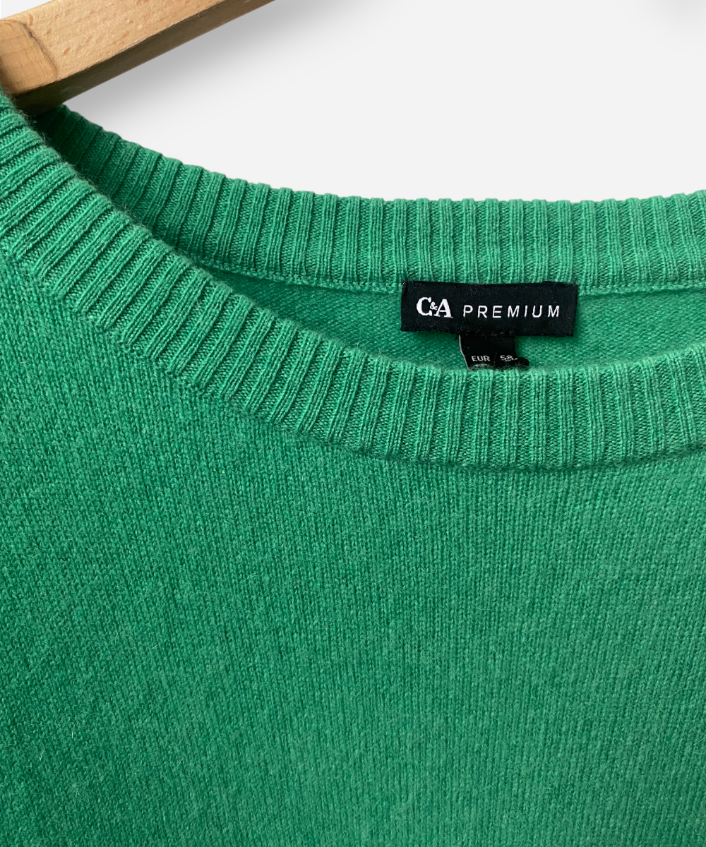 Secondhand cashmere jumper