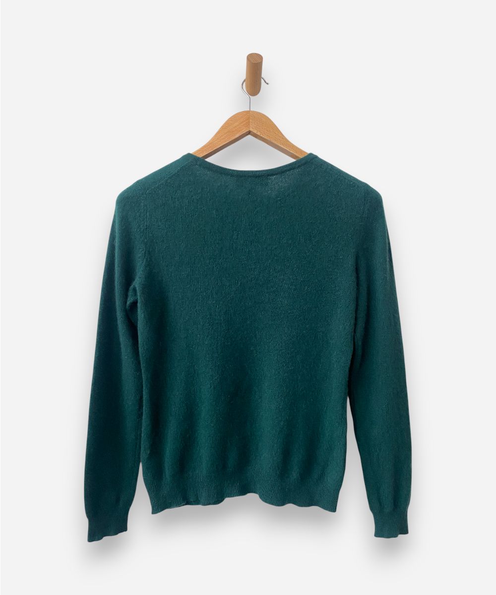 Secondhand cashmere jumper
