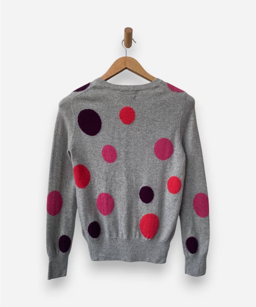 Secondhand cashmere jumper