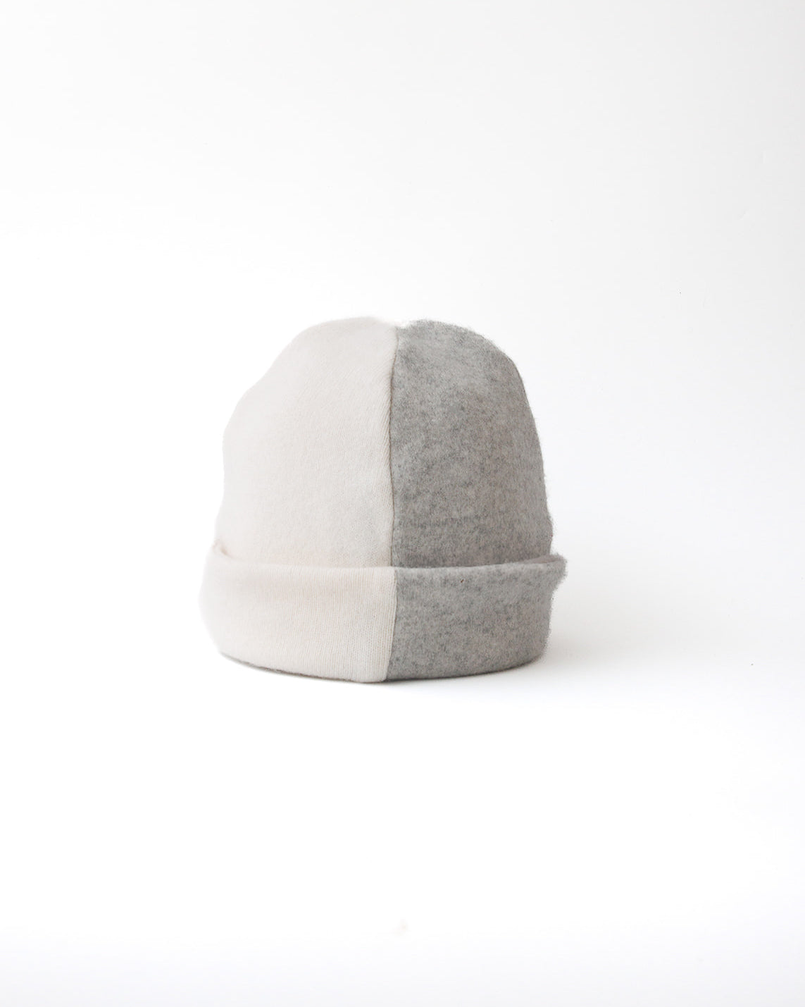 Recycled cashmere beanie hat