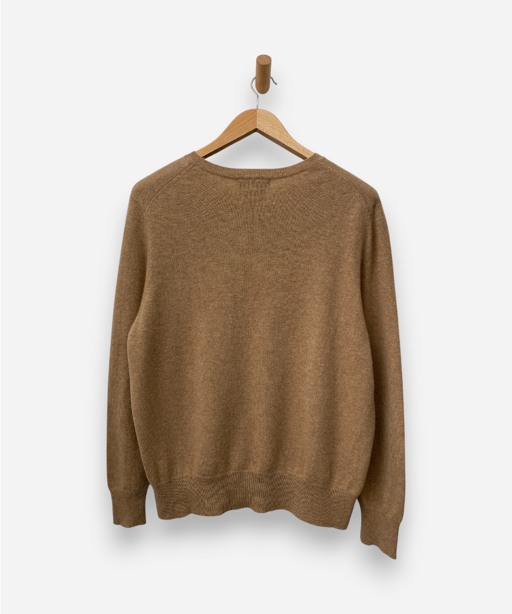 Secondhand cashmere jumper
