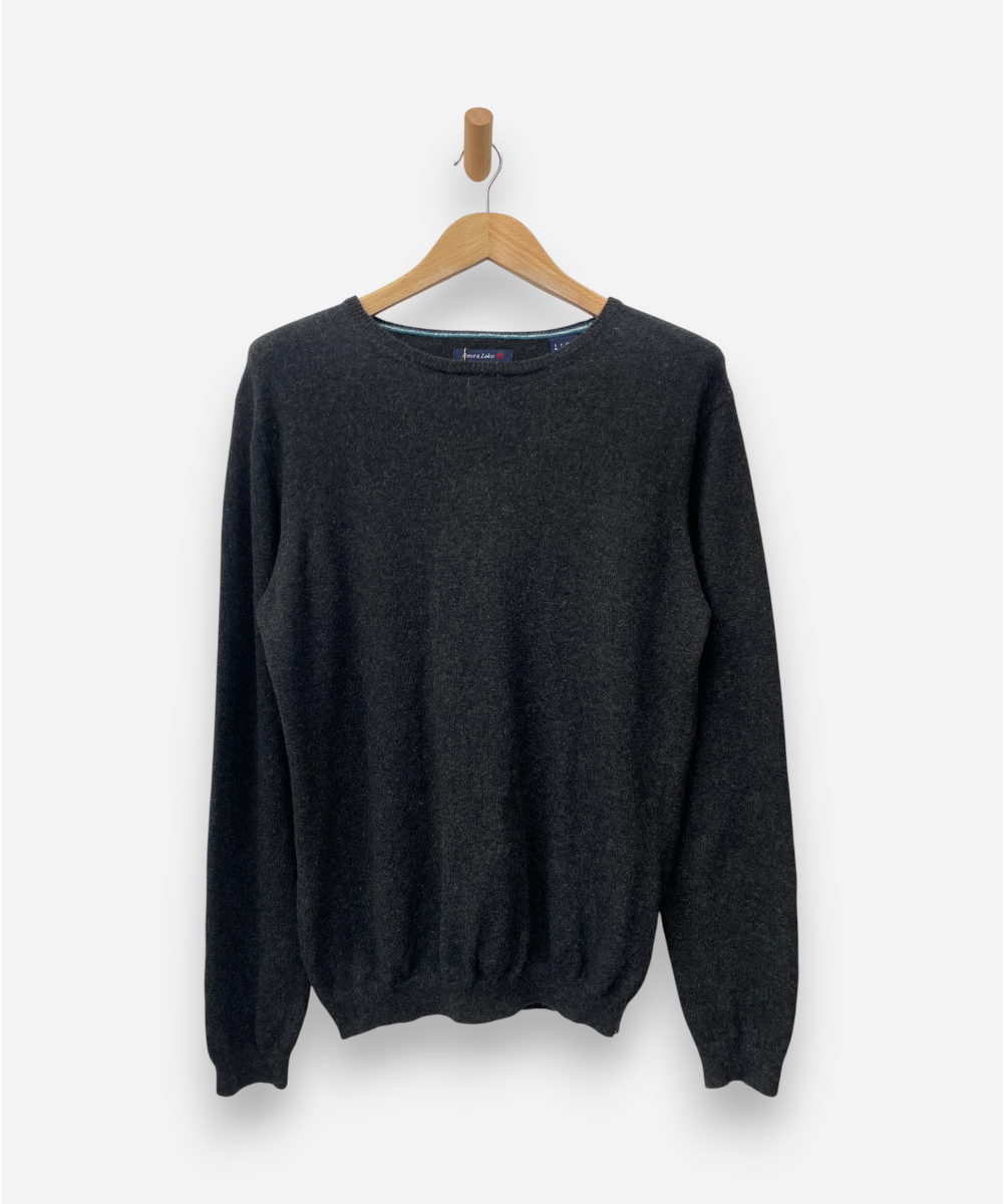 Secondhand cashmere crew neck jumper