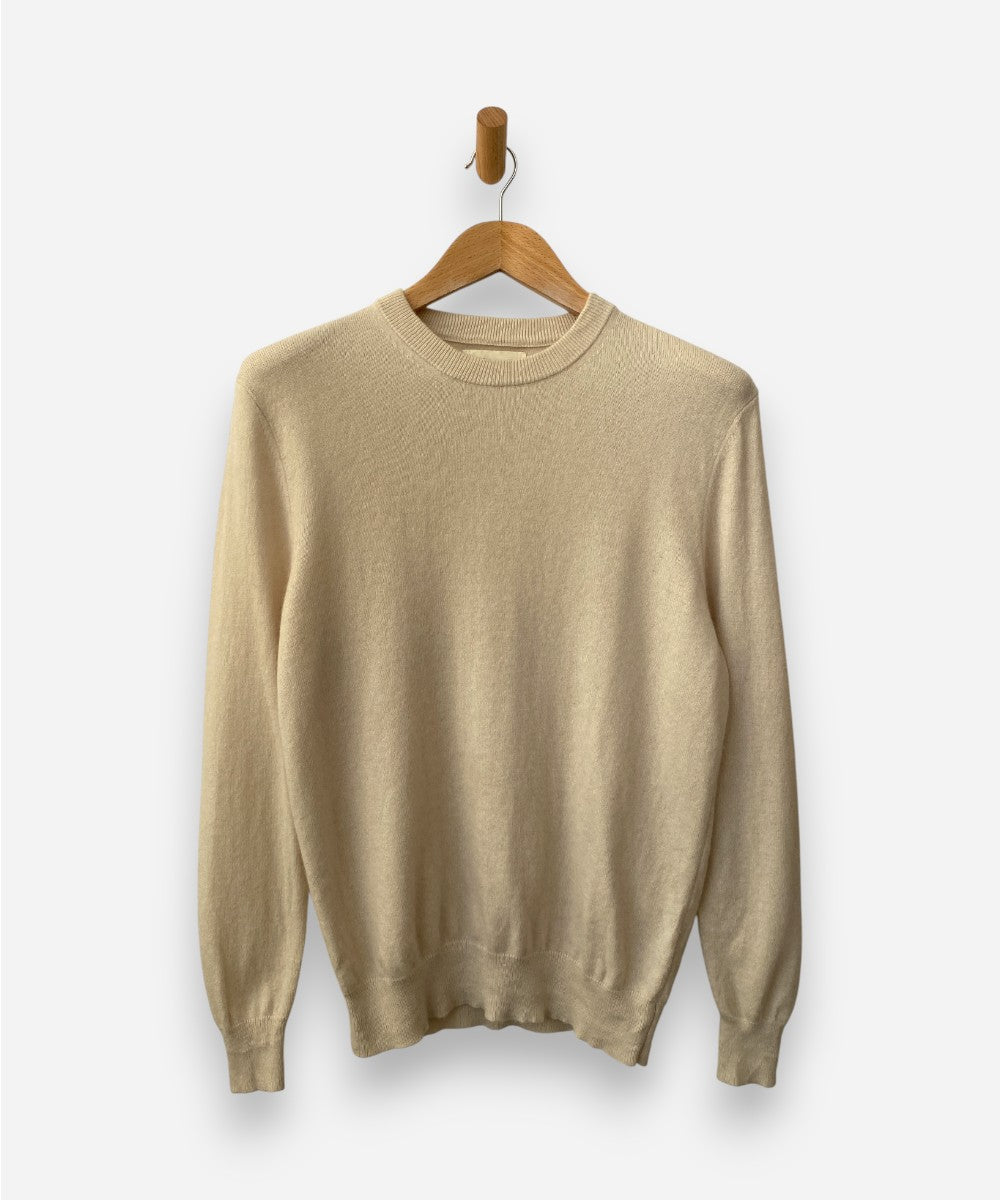 Secondhand cashmere jumper